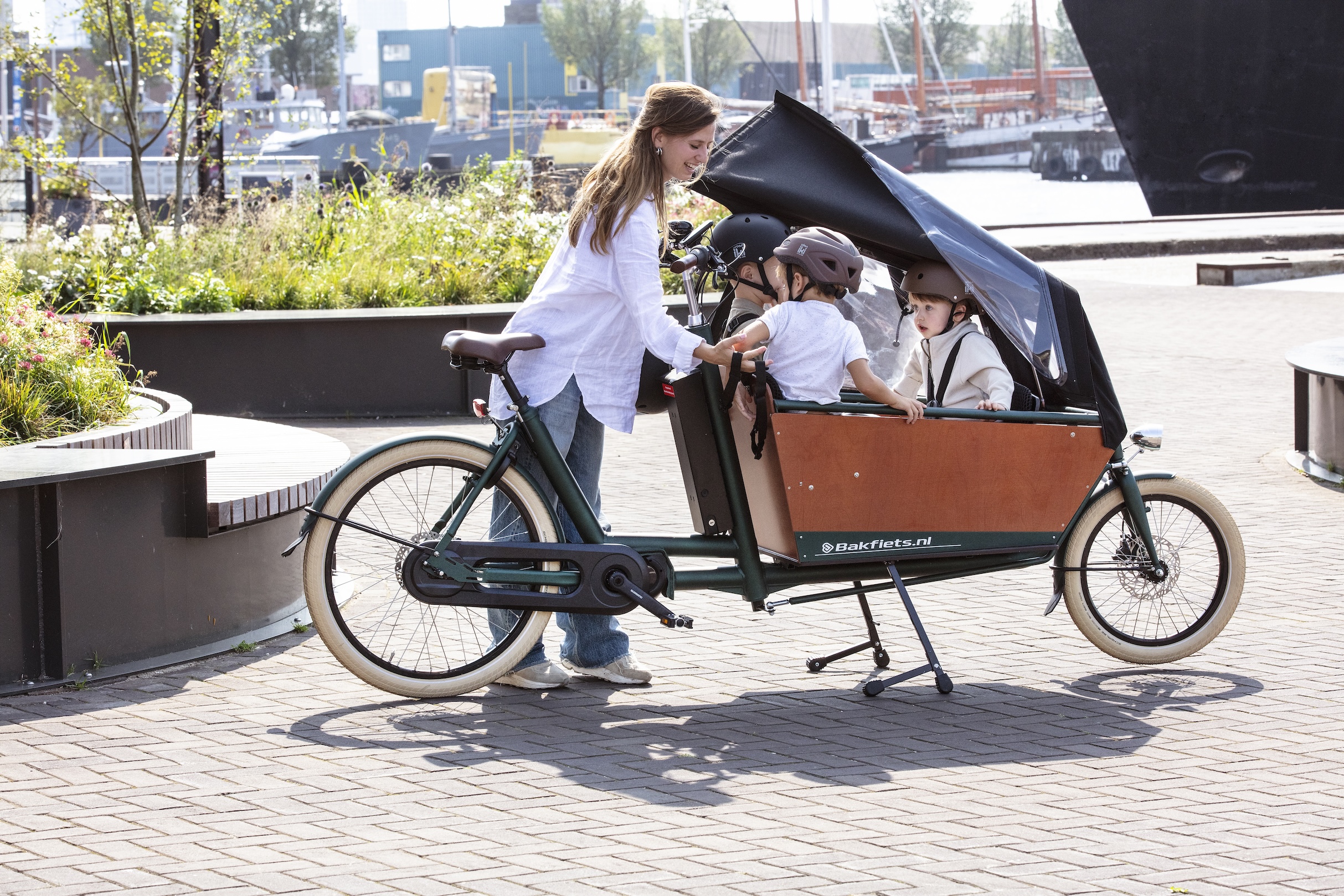 Bakfiets Steps Cruiser Long cargo bike with space tent