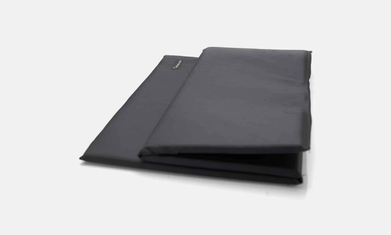 Mattress / folding cushion for hard bench